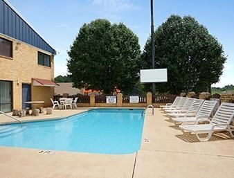 Days Inn By Wyndham Richburg Esterno foto