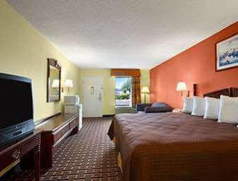 Days Inn By Wyndham Richburg Esterno foto